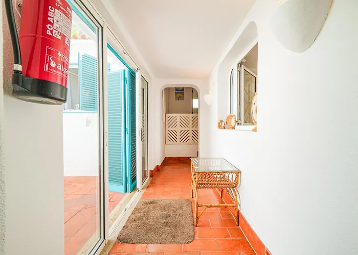 Semesterbostad The Marble By Moje Alvor