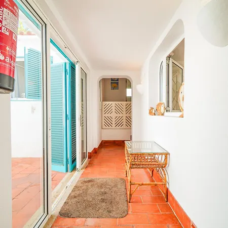 בית נופש The Marble By Moje אלבור